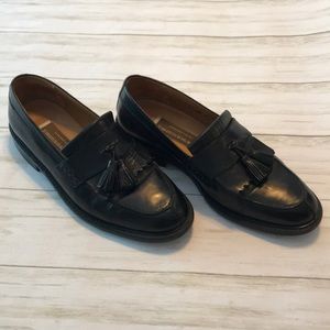 Men’s Johnston & Murphy black tassel loafers Sz 8